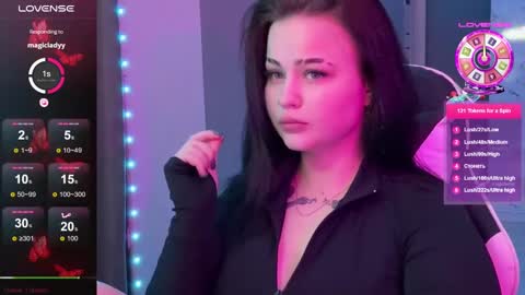 Mia online show from December 30, 10:55 pm