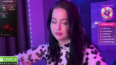 Mia online show from January 16, 7:52 pm