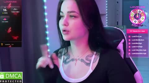 Mia online show from January 31, 7:18 pm