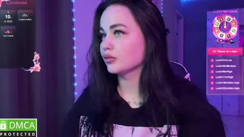 Mia online show from March 5, 11:05 pm