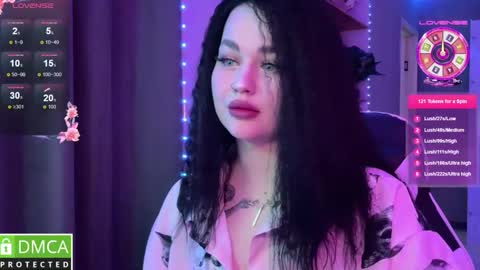 Mia online show from March 9, 7:01 am