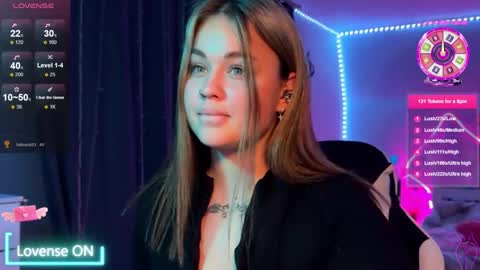 Mia online show from October 15, 6:41 pm