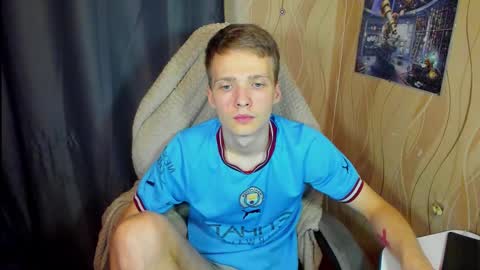 Snapshot of konnor_deviant chatting on October 6, 10:40 pm konnor_deviant online show from October 6, 10:40 pm