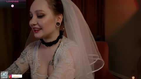 Snapshot of koracrosbie chatting on January 4, 1:31 pm Kora TG channel online show from January 4, 1:31 pm