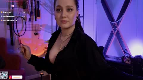 Snapshot of koracrosbie chatting on February 3, 4:20 pm Kora TG channel online show from February 3, 4:20 pm