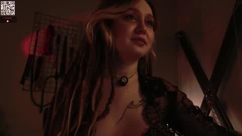 Snapshot of koracrosbie chatting on November 12, 1:11 pm Kora TG channel online show from November 12, 1:11 pm