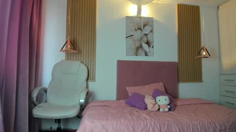 Snapshot of korarousee chatting on September 17, 1:13 pm Kora online show from September 17, 1:13 pm