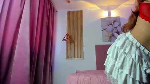 Snapshot of korarousee chatting on September 23, 1:25 pm Kora online show from September 23, 1:25 pm