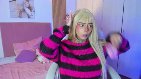 Snapshot of korarousee chatting on September 29, 1:05 pm Kora online show from September 29, 1:05 pm