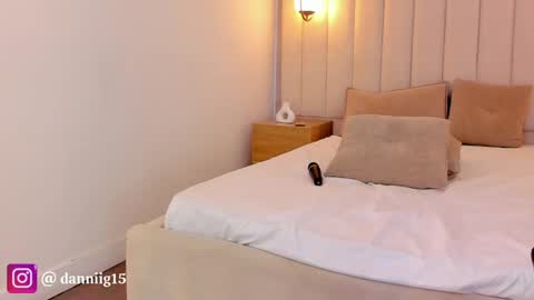 K O S M I C online show from January 14, 3:15 pm