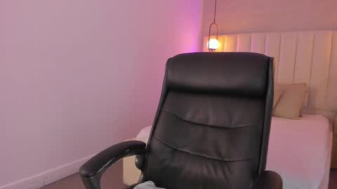 K O S M I C online show from February 9, 12:08 pm