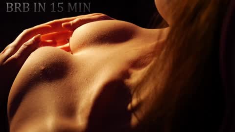 Snapshot of kottyaa_ch chatting on January 2, 3:37 am Kottyaa cb FOLLOWING online show from January 2, 3:37 am