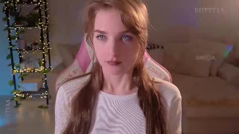 Snapshot of kottyaa_ch chatting on October 5, 12:53 am Kottyaa cb FOLLOWING online show from October 5, 12:53 am