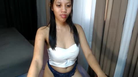 kourtneyluv online show from January 17, 5:00 am