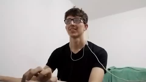 Snapshot of kpo10 chatting on March 2, 1:16 pm Facu online show from March 2, 1:16 pm