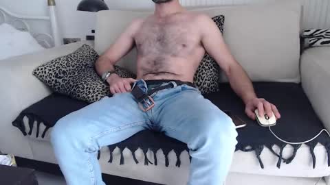 Mert online show from December 8, 11:14 am