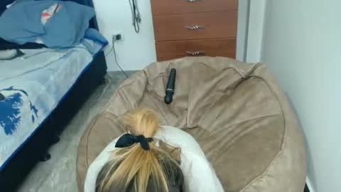 kratos_and_afrodita online show from October 6, 11:13 pm