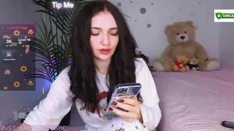 Snapshot of kris_kiskis chatting on October 1, 9:04 am Kris kiskis online show from October 1, 9:04 am