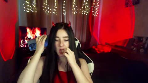 Snapshot of krisbadass chatting on October 31, 6:58 am Kris online show from October 31, 6:58 am