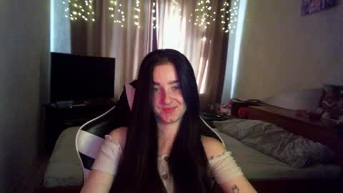 Snapshot of krisbadass chatting on November 27, 7:43 am Kris online show from November 27, 7:43 am