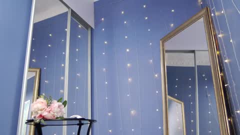 kriskras__ online show from January 4, 5:16 am