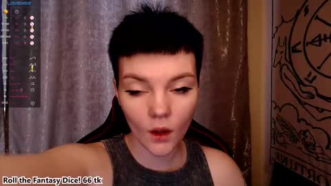 Snapshot of krisneal chatting on December 4, 10:02 am krisneal online show from December 4, 10:02 am