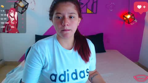 krissone online show from January 4, 1:42 pm