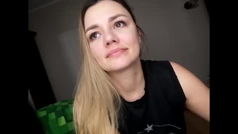 KrissSexi online show from January 16, 5:33 pm