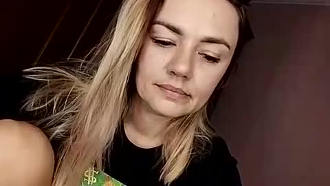 KrissSexi online show from September 17, 4:36 am