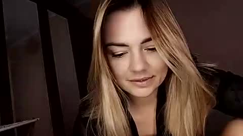 KrissSexi online show from October 16, 5:41 am