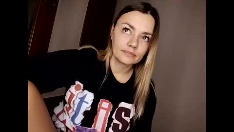 KrissSexi online show from November 18, 6:18 am