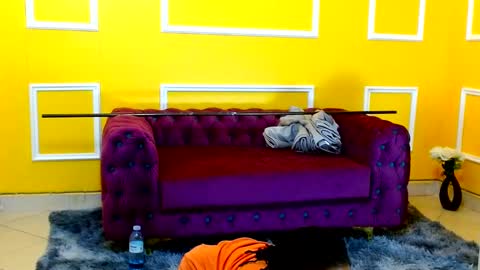 Thaterotic woman online show from February 11, 7:05 pm