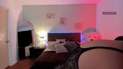 Kristen online show from February 28, 5:37 am