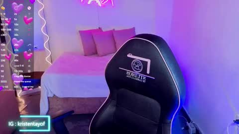 kristen_tay online show from October 19, 3:07 am