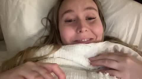 Kristi 3 online show from December 13, 12:20 am