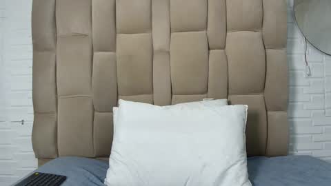 Snapshot of kristin_ramirez chatting on September 9, 11:32 am Kristin online show from September 9, 11:32 am