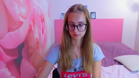 Kristina Adel online show from October 6, 6:55 am