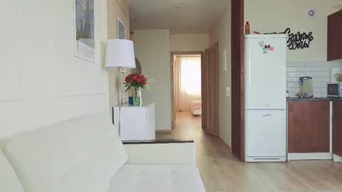 Snapshot of kristinesmith chatting on October 13, 5:07 am Kristi online show from October 13, 5:07 am