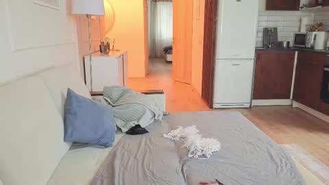 Snapshot of kristinesmith chatting on November 8, 4:56 am Kristi online show from November 8, 4:56 am