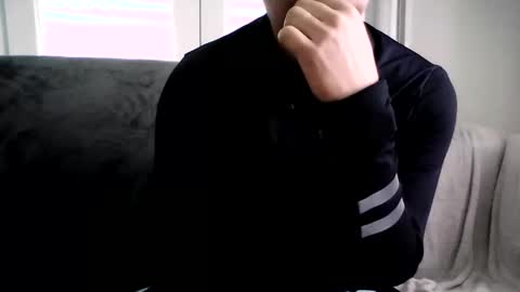 kristoffer220 online show from March 10, 11:21 am