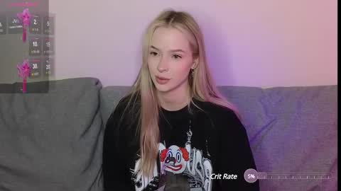 Snapshot of kristy_babe chatting on December 29, 8:15 pm Kristy and Alice online show from December 29, 8:15 pm