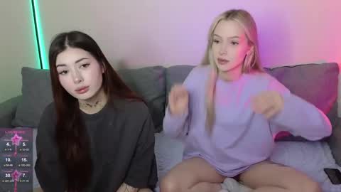 Snapshot of kristy_babe chatting on January 17, 9:06 pm Kristy and Alice online show from January 17, 9:06 pm