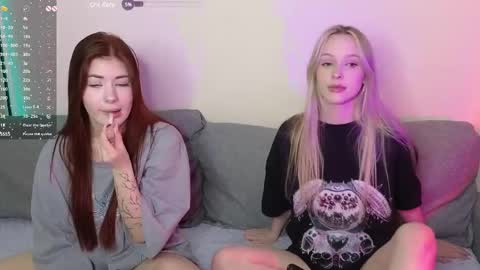 Snapshot of kristy_babe chatting on January 30, 5:06 pm Kristy and Alice online show from January 30, 5:06 pm