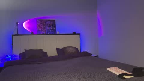 Kristi online show from February 26, 6:04 am