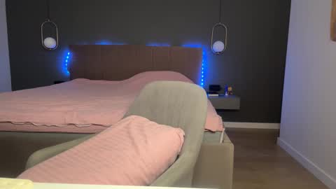 Kristi online show from September 30, 4:17 am