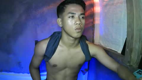 Snapshot of kritthanarkorn chatting on October 1, 1:06 pm kritthanarkorn online show from October 1, 1:06 pm