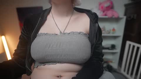 Krystal Syx online show from February 14, 5:25 pm