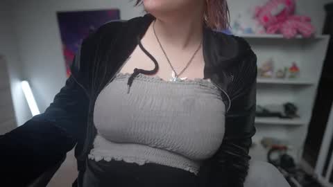 Krystal Syx online show from March 8, 8:14 pm