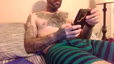 kuahdaddy6969 online show from October 3, 4:20 am