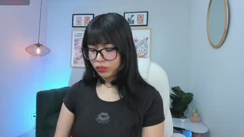 kur_purp online show from September 13, 8:52 pm